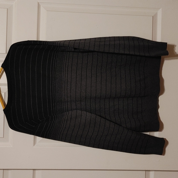 🏎️ Structure Sweater - Picture 6 of 10